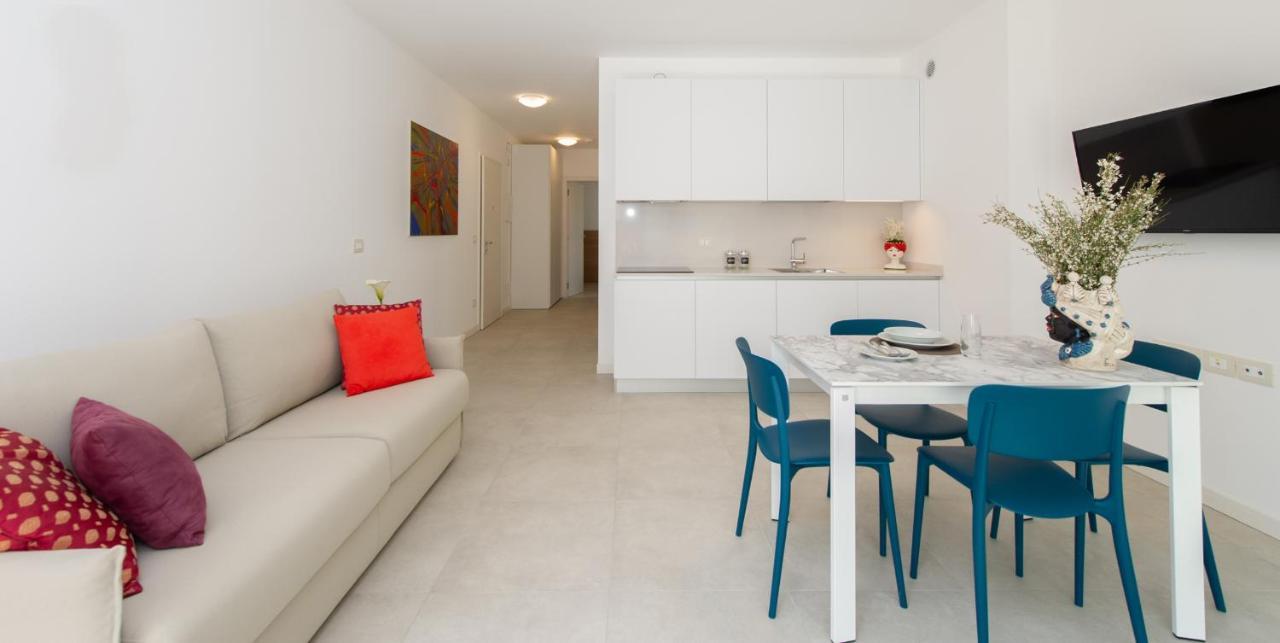 Ariston Teatro Luxury Aparthotel 그라도 외부 사진